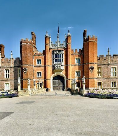Hampton Court Palace