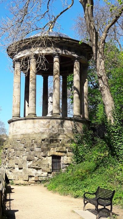 St Bernard's Well