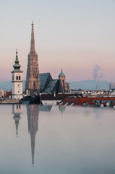 Almanac Palais Vienna