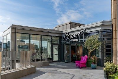 Roomzzz Aparthotel Edinburgh