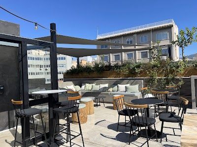 Juan Rodriguez Bar •Compañia de Bebida