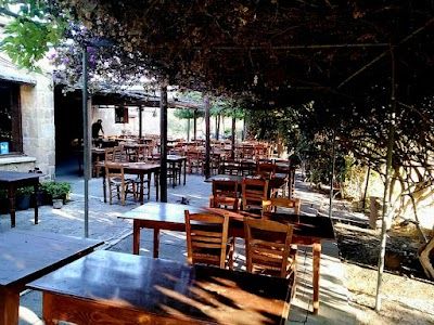 7 St. George's Tavern